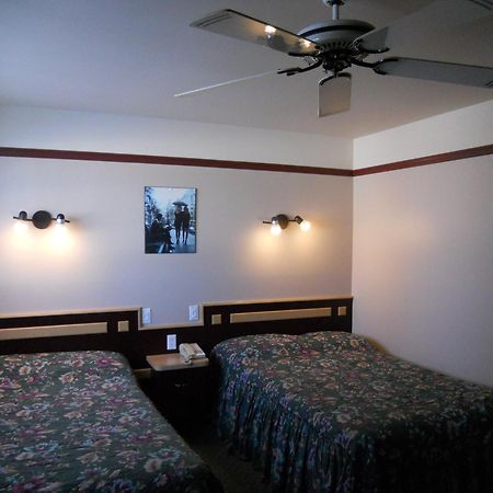 Motel Normandie Louiseville エクステリア 写真