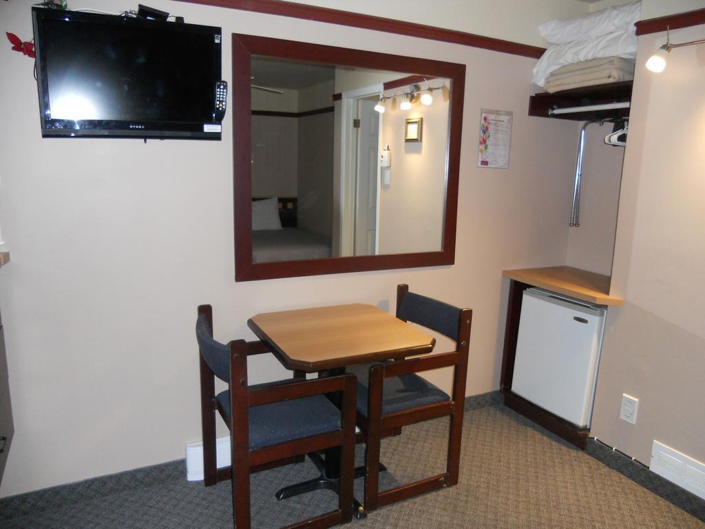 Motel Normandie Louiseville 部屋 写真