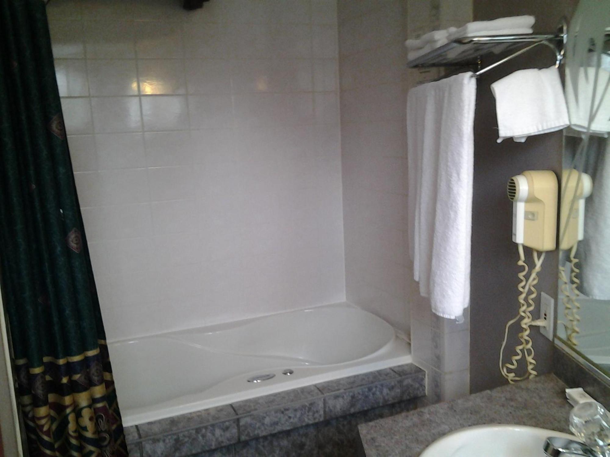 Motel Normandie Louiseville 部屋 写真
